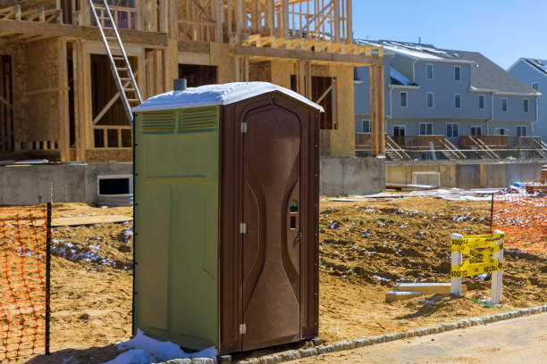 Best Portable toilet rental cost  in Manitowoc, WI